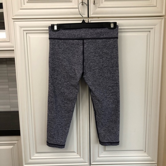 Reversible Ivivva by Lululemon girls crop legging - Picture 11 of 13